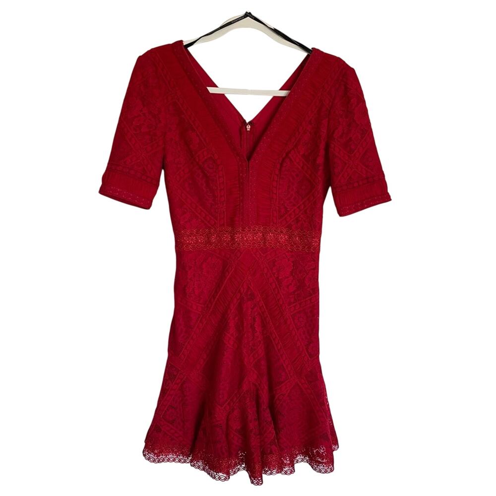 Tadashi Shoji V-Neck Lace Detail Half Sleeve Cocktail Party Mini Shift Dress